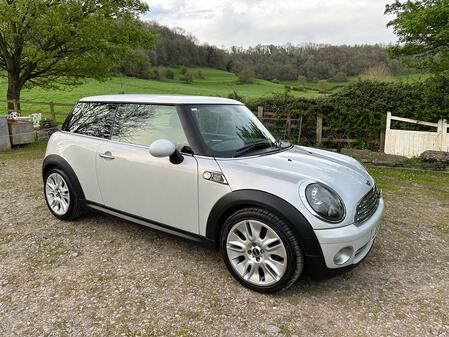 MINI HATCH 1.6 Cooper Camden Hatch