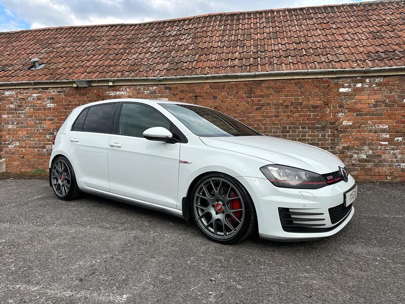 VOLKSWAGEN GOLF 2.0 TSI BlueMotion Tech GTI Performance