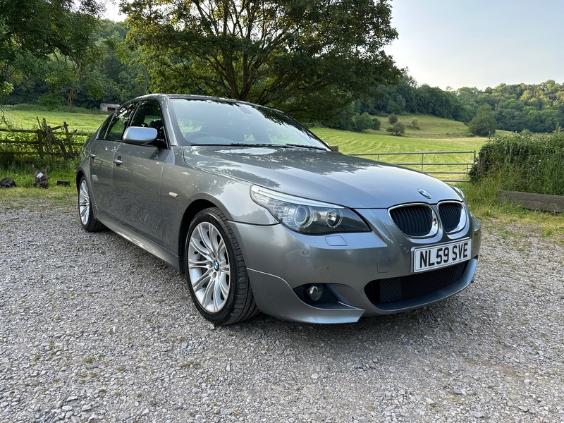 BMW 5 SERIES