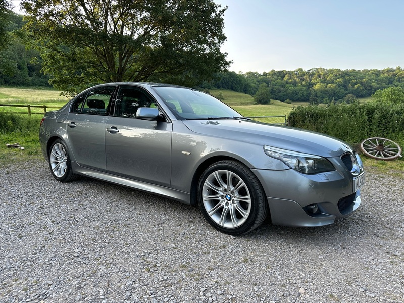 BMW 5 SERIES