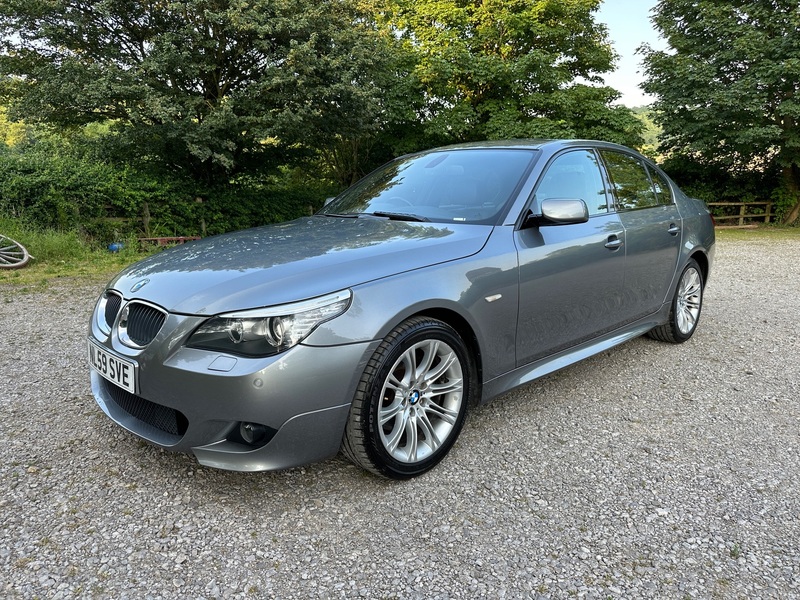 BMW 5 SERIES