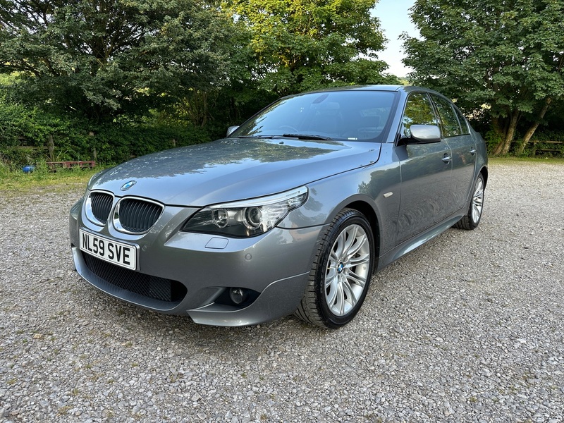 BMW 5 SERIES