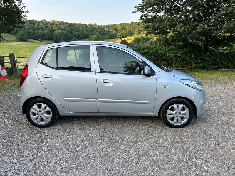HYUNDAI I10