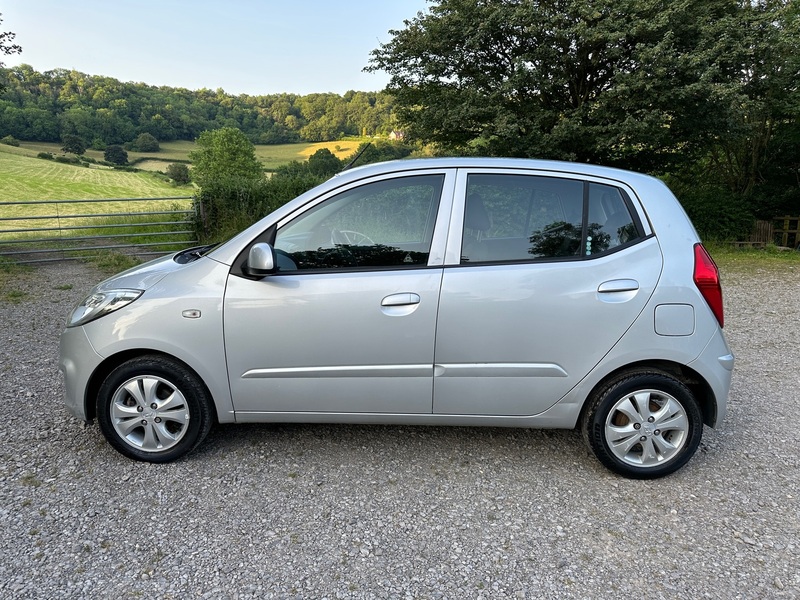HYUNDAI I10